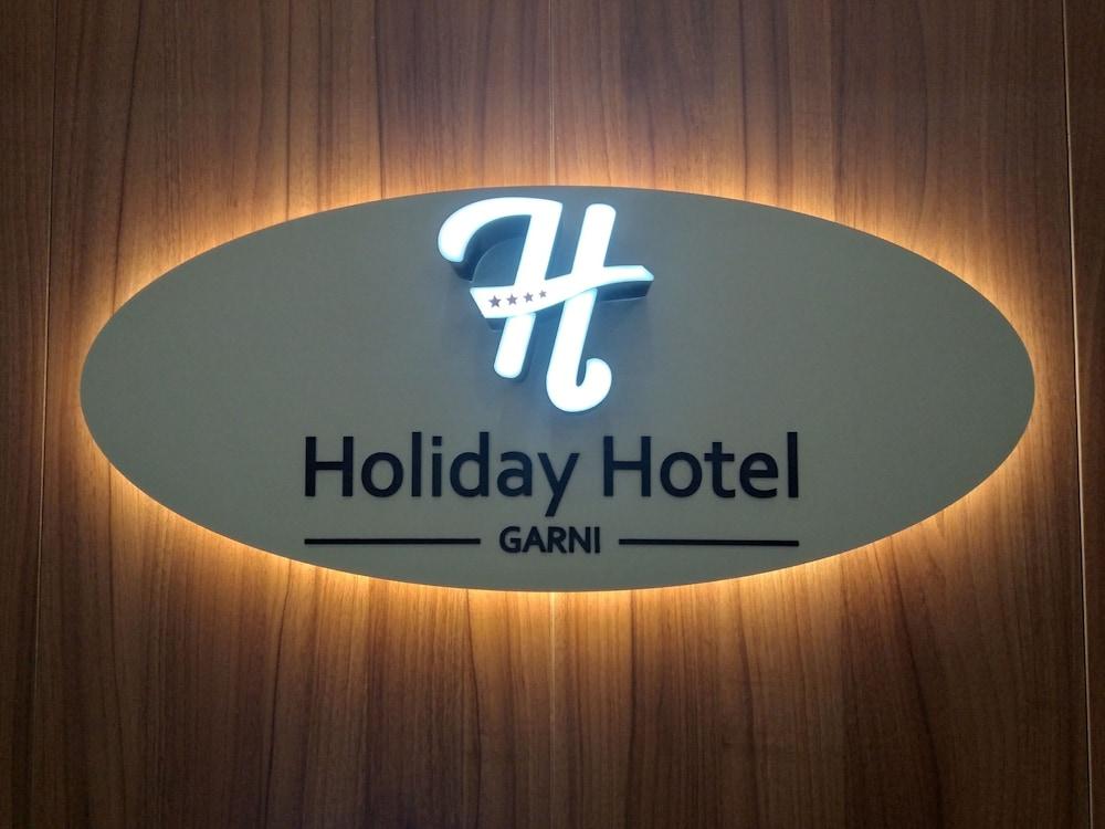 Hotel Holiday Podgorica Eksteriør billede